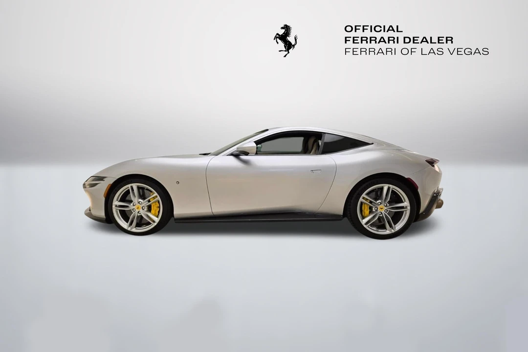 2022 Ferrari Roma - Image 12 of 31