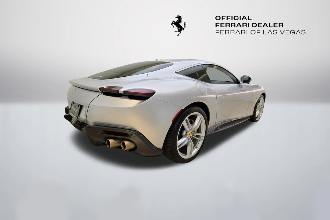 2022 Ferrari Roma - Image 9 of 31