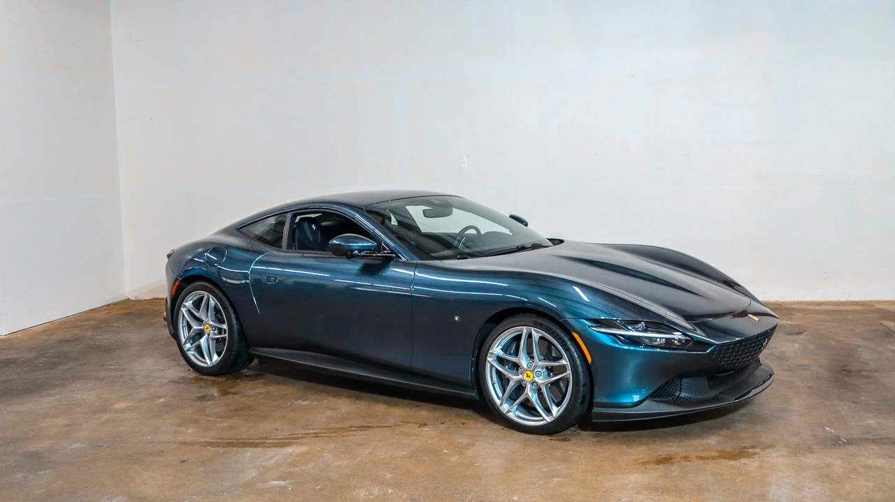 2022 Ferrari Roma - Image 30 of 31