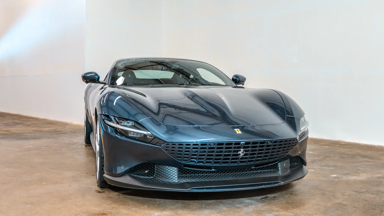 2022 Ferrari Roma - Image 20 of 31