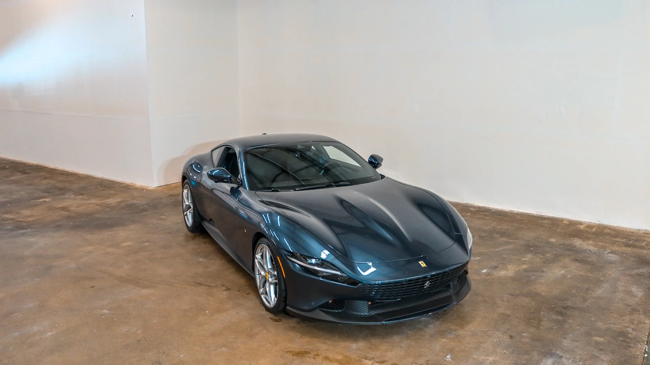 2022 Ferrari Roma - Image 22 of 31