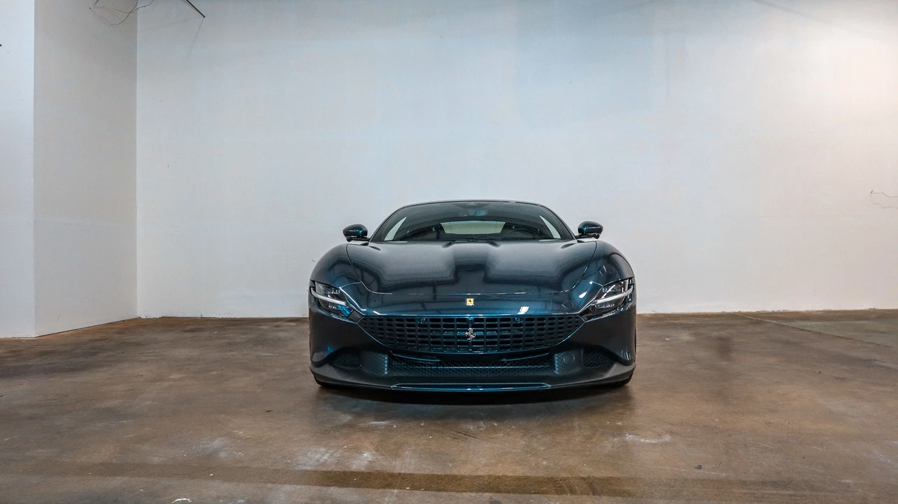 2022 Ferrari Roma - Image 18 of 31