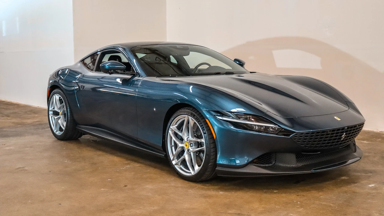 2022 Ferrari Roma - Image 29 of 31