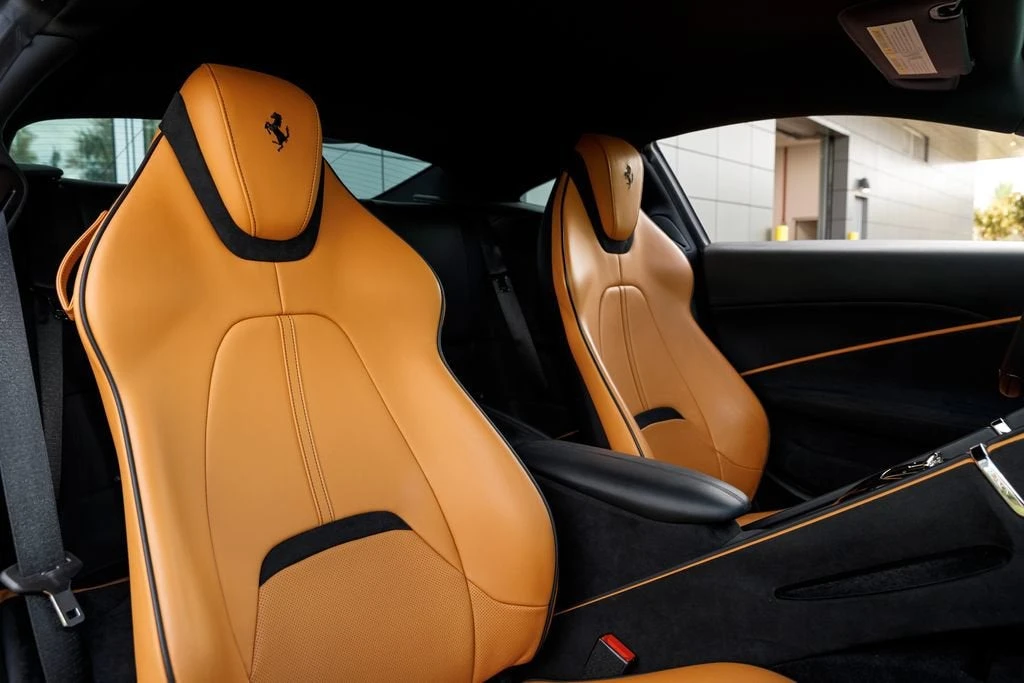 2022 Ferrari Roma - Image 13 of 31