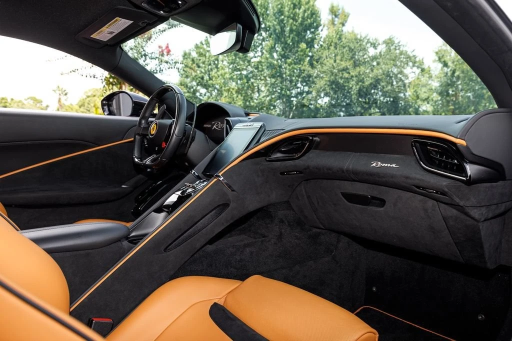 2022 Ferrari Roma - Image 16 of 31