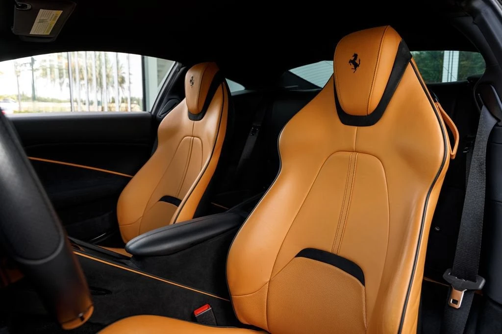 2022 Ferrari Roma - Image 22 of 31
