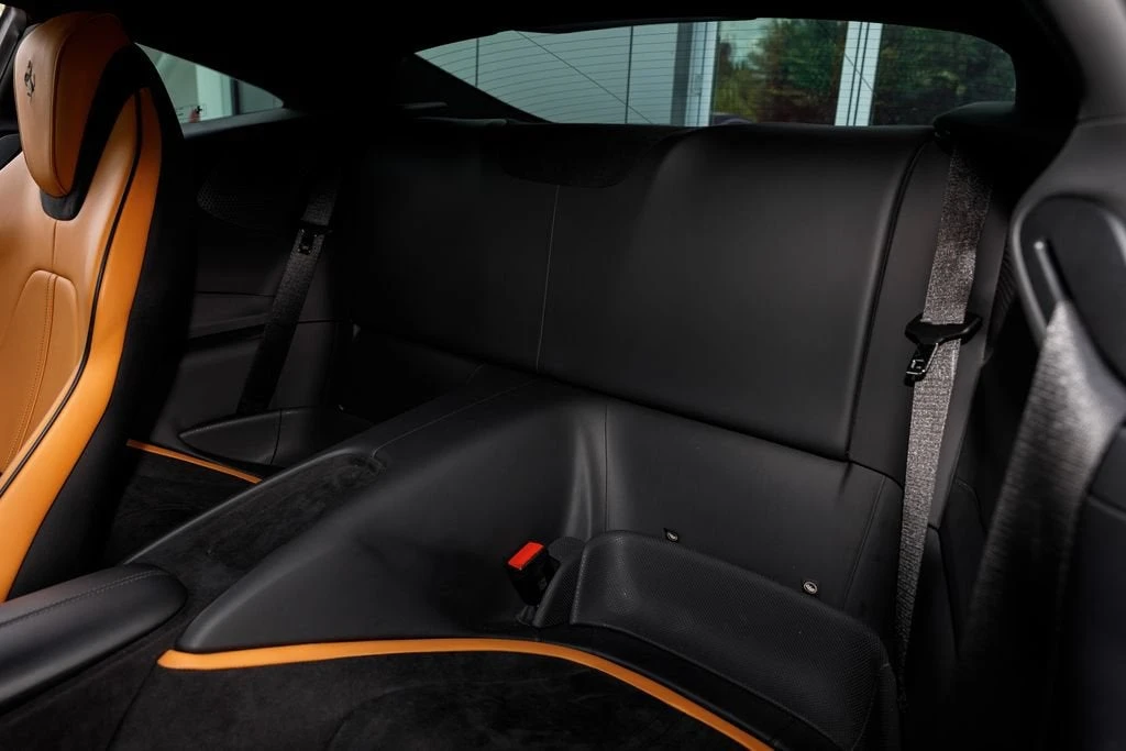 2022 Ferrari Roma - Image 20 of 31