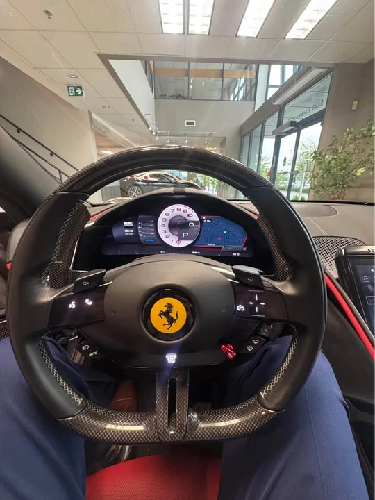 2022 Ferrari Roma - Image 8 of 11