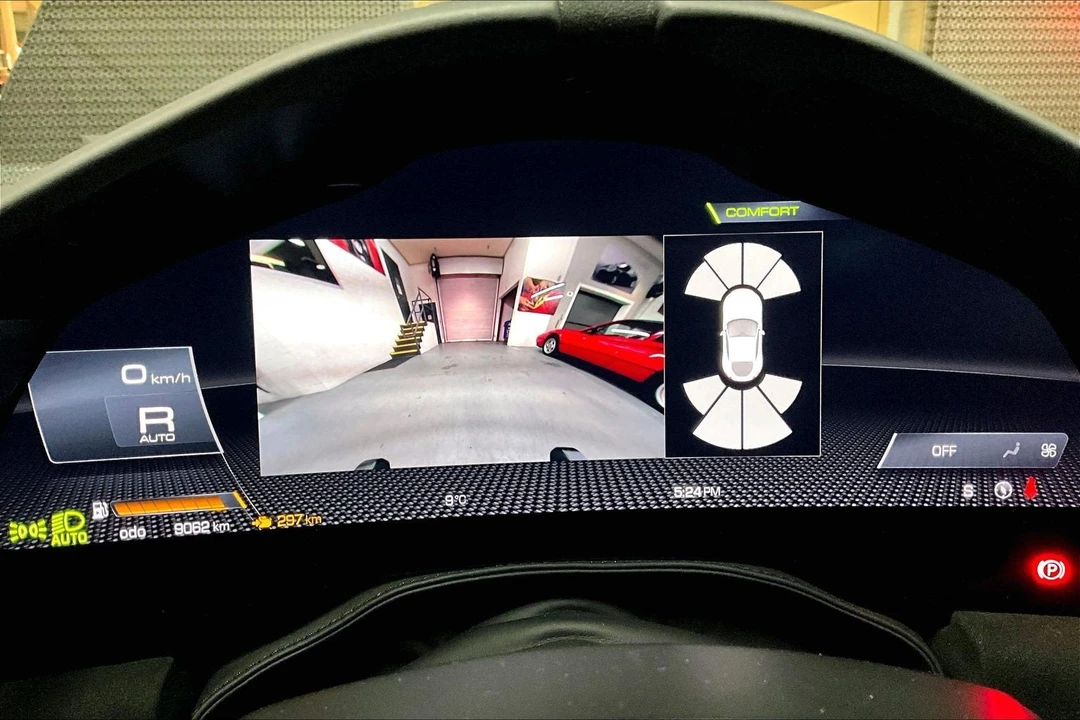 2022 Ferrari Roma - Image 13 of 29