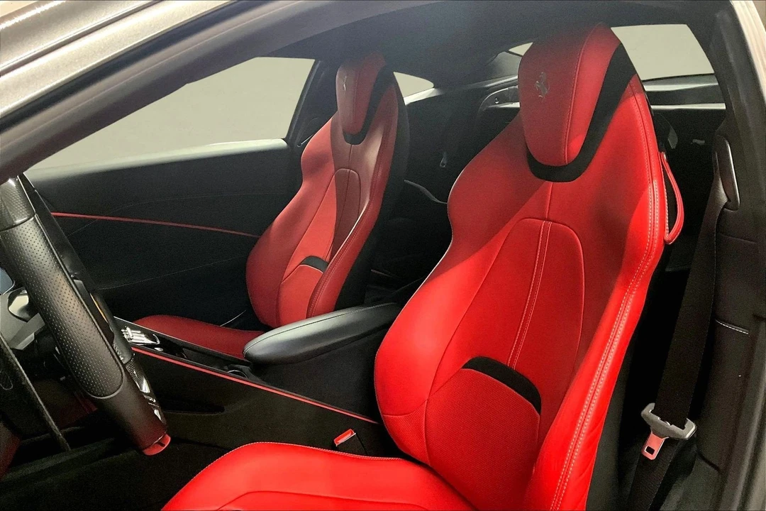 2022 Ferrari Roma - Image 19 of 29