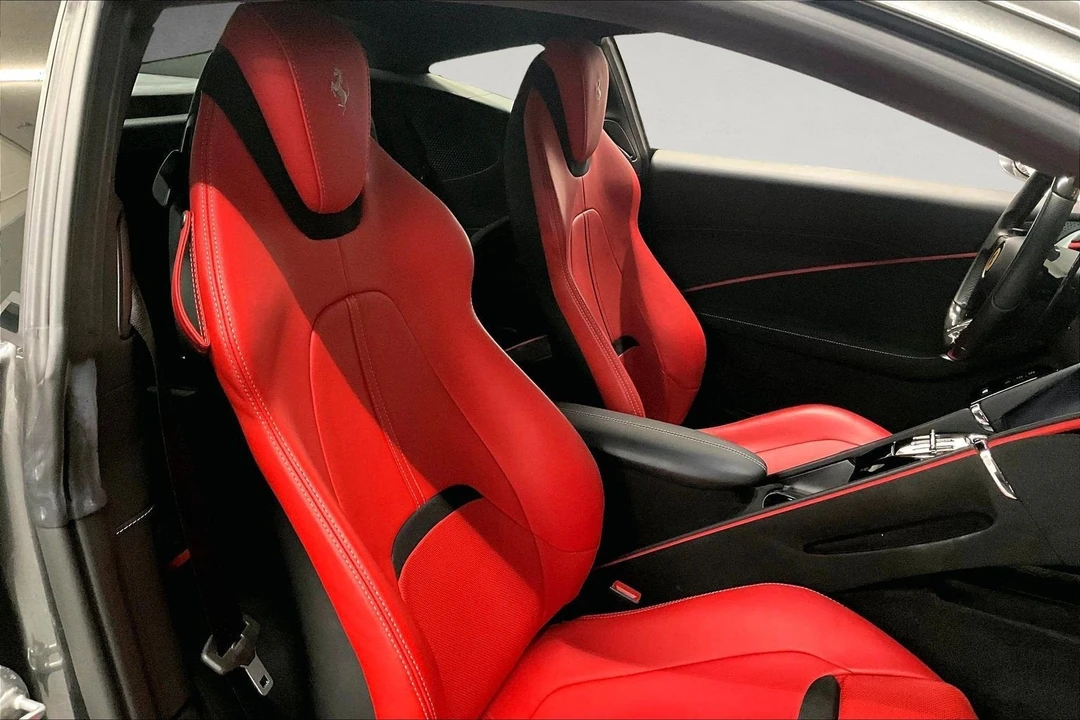 2022 Ferrari Roma - Image 24 of 29