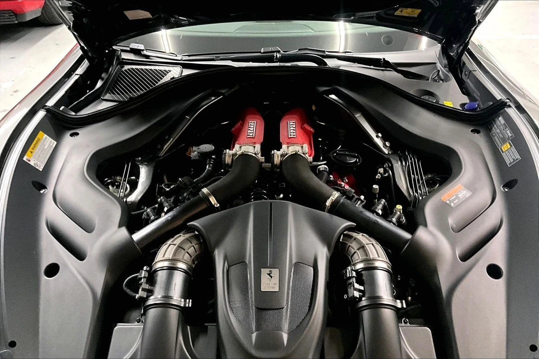 2022 Ferrari Roma - Image 25 of 29