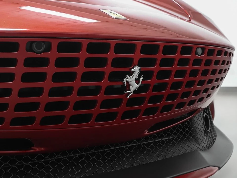2022 Ferrari Roma - Image 7 of 31