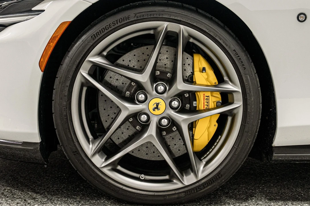 2022 Ferrari Roma - Image 9 of 21