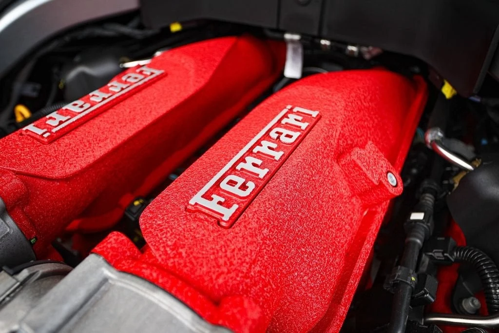 2022 Ferrari Roma - Image 26 of 31
