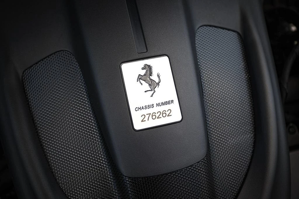 2022 Ferrari Roma - Image 27 of 31
