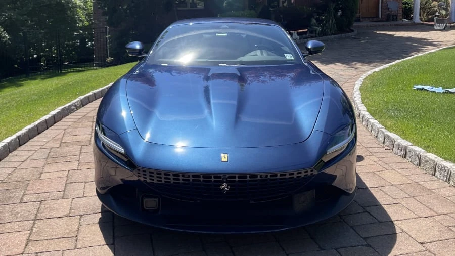 2022 Ferrari Roma - Image 2 of 23