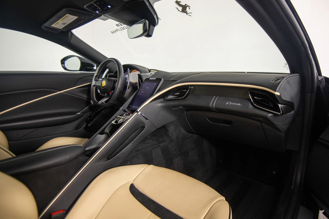 2022 Ferrari Roma - Image 18 of 31