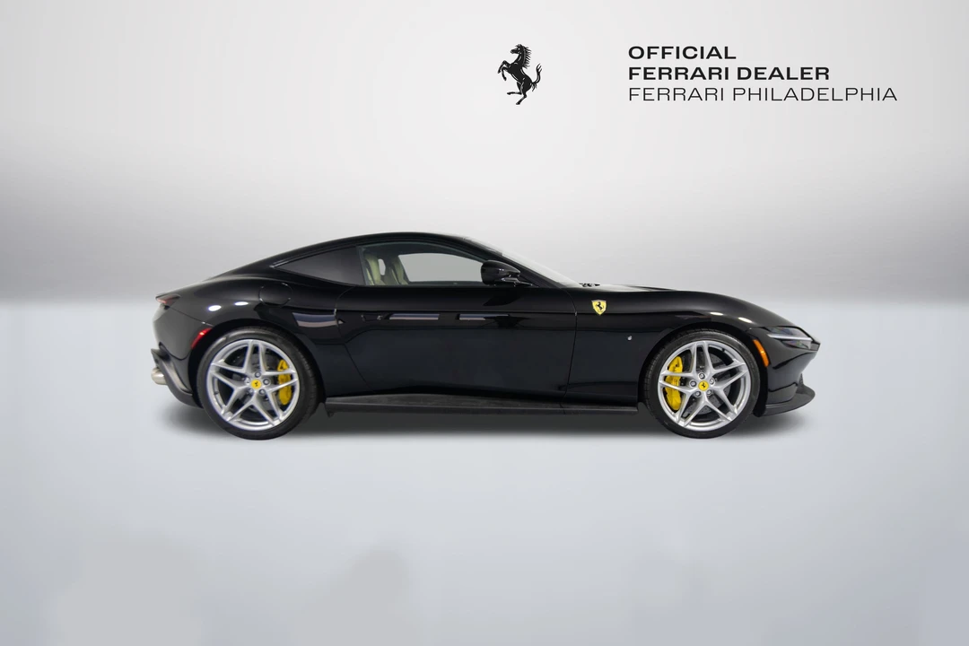 2022 Ferrari Roma - Image 28 of 31