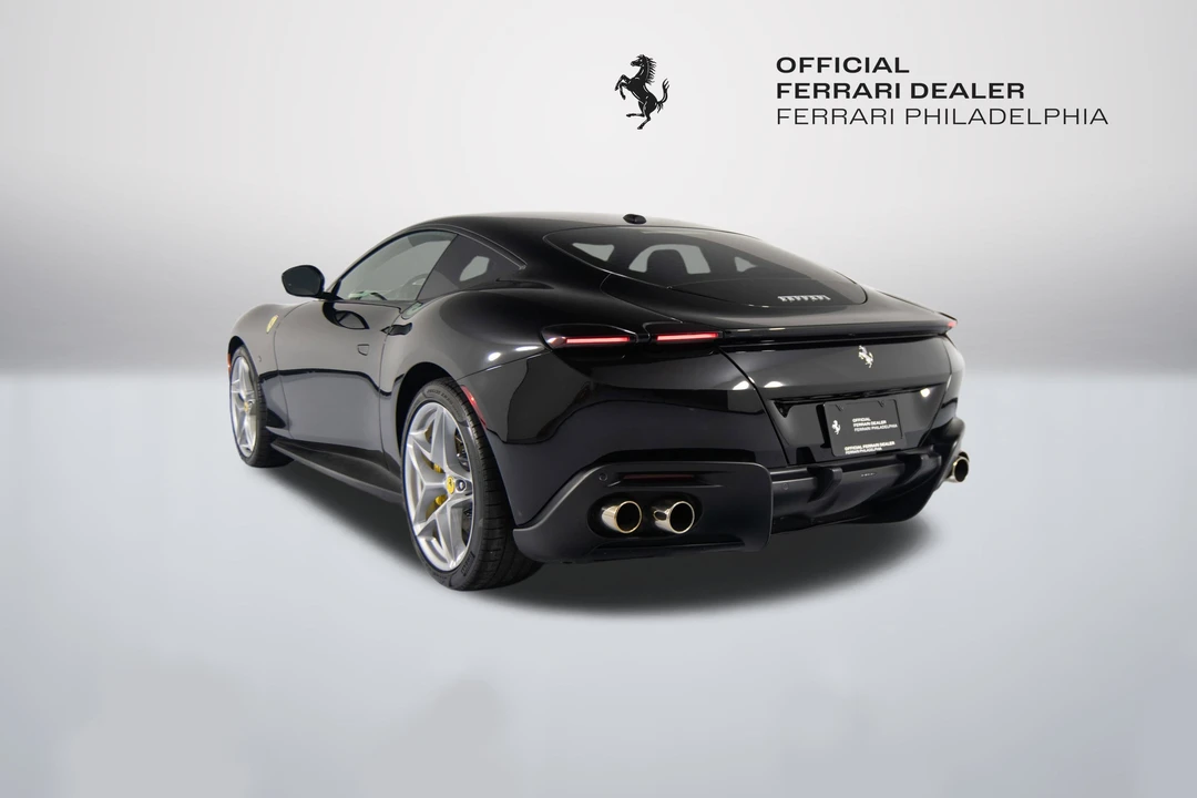 2022 Ferrari Roma - Image 25 of 31