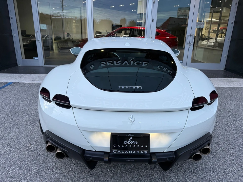 2022 Ferrari Roma - Image 16 of 21