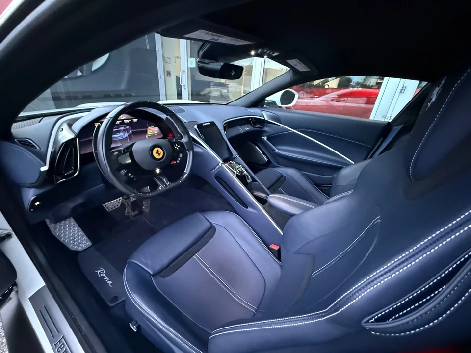 2022 Ferrari Roma - Image 19 of 21