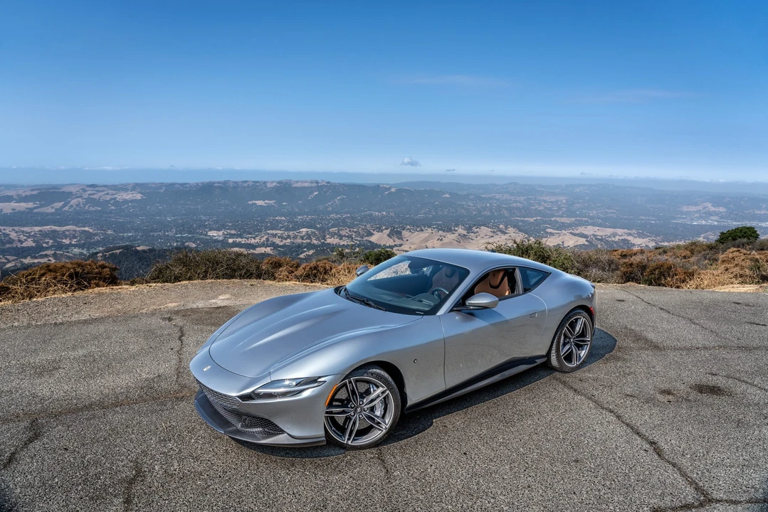 2022 Ferrari Roma - Image 15 of 31