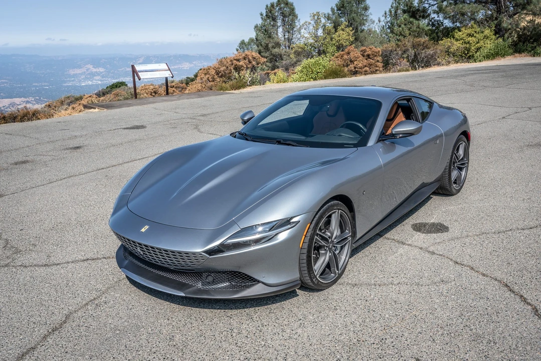 2022 Ferrari Roma - Image 13 of 31