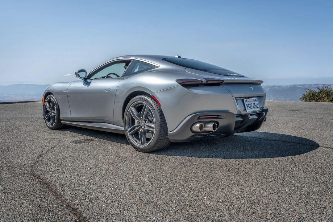 2022 Ferrari Roma - Image 23 of 31