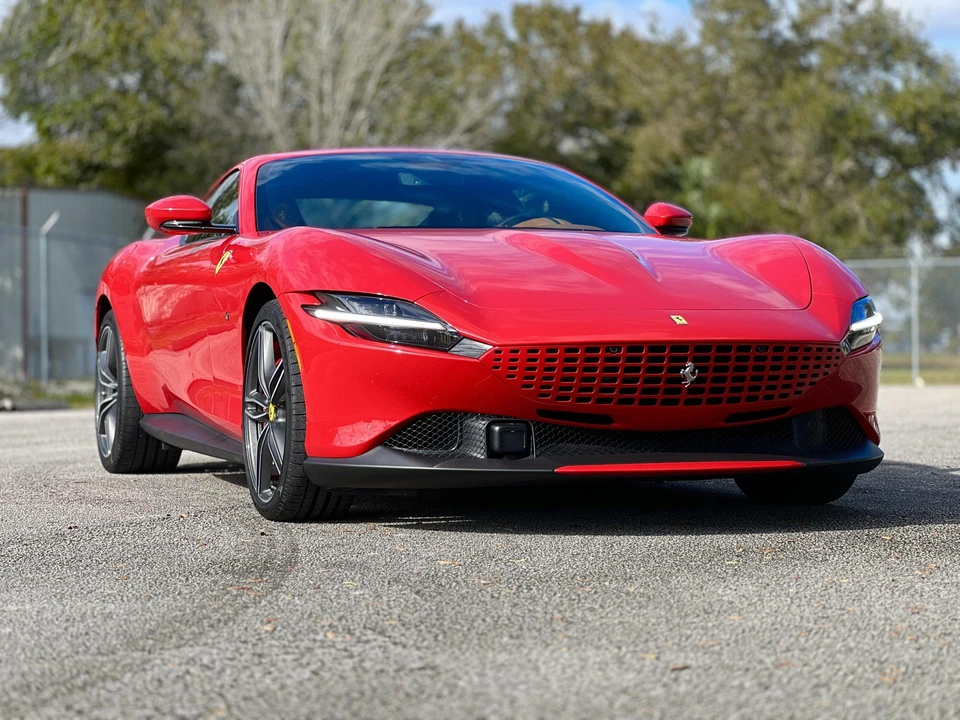 2022 Ferrari Roma - Image 19 of 31