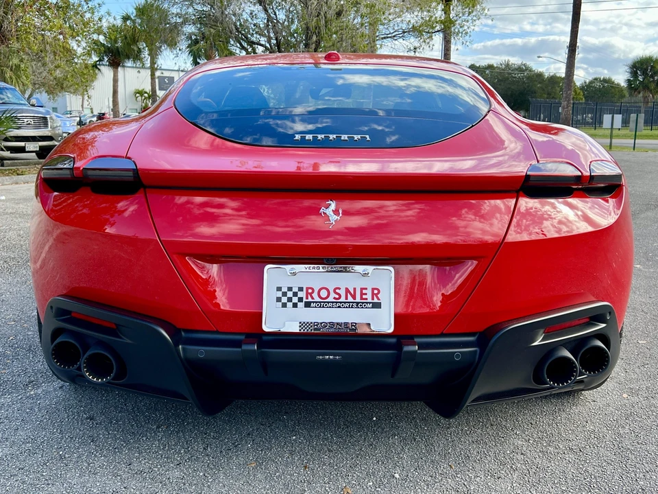 2022 Ferrari Roma - Image 7 of 31