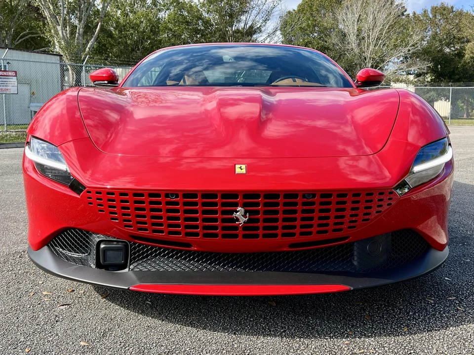 2022 Ferrari Roma - Image 18 of 31