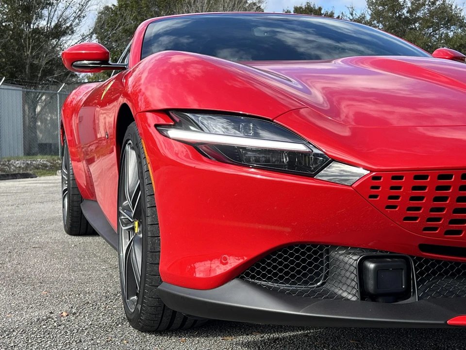 2022 Ferrari Roma - Image 26 of 31