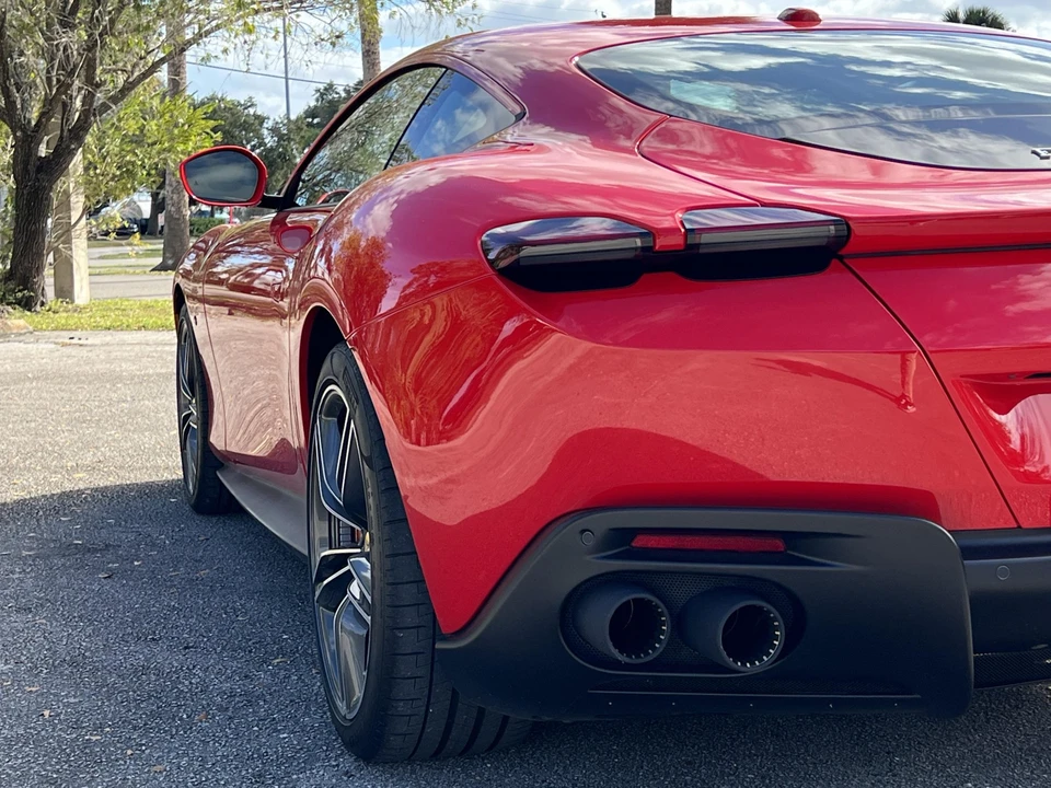 2022 Ferrari Roma - Image 30 of 31