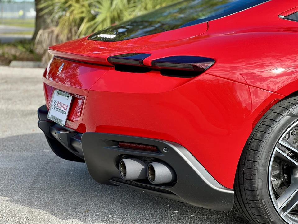 2022 Ferrari Roma - Image 25 of 31