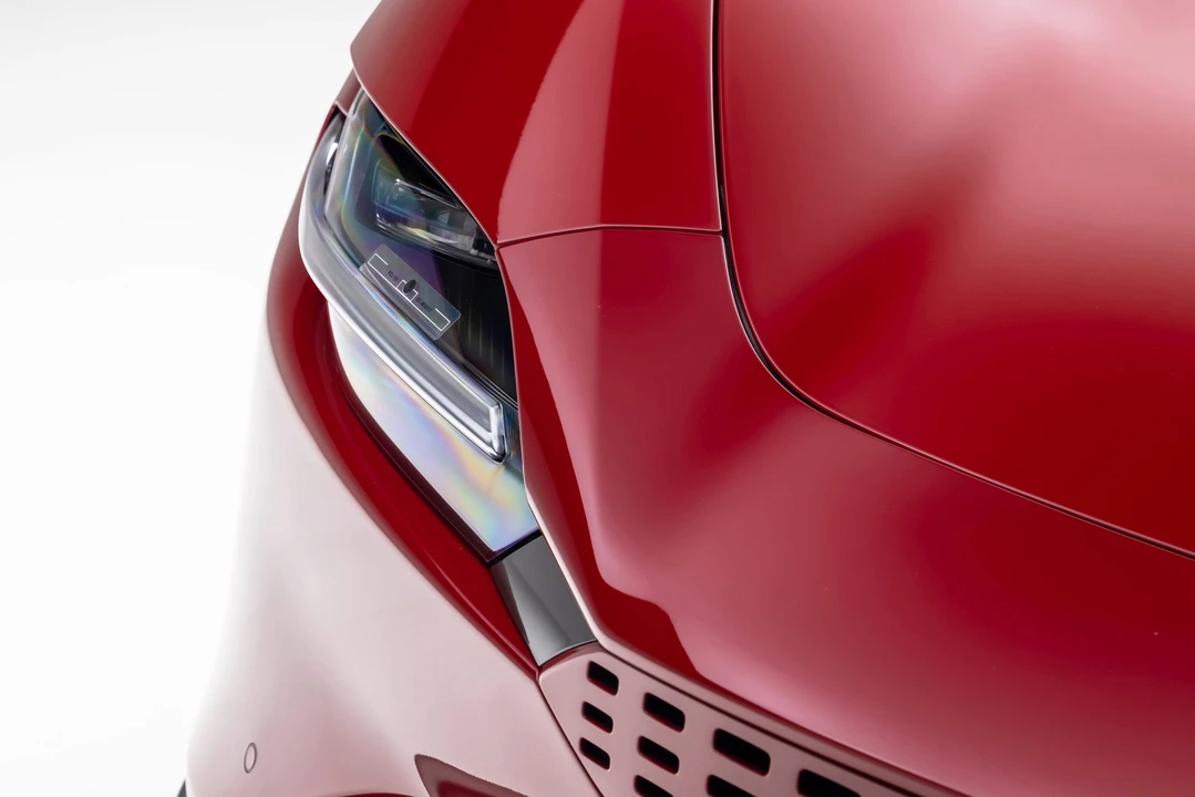2022 Ferrari Roma - Image 26 of 31