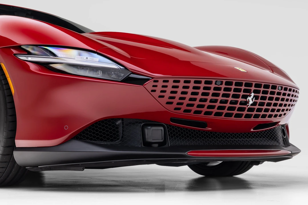 2022 Ferrari Roma - Image 18 of 31