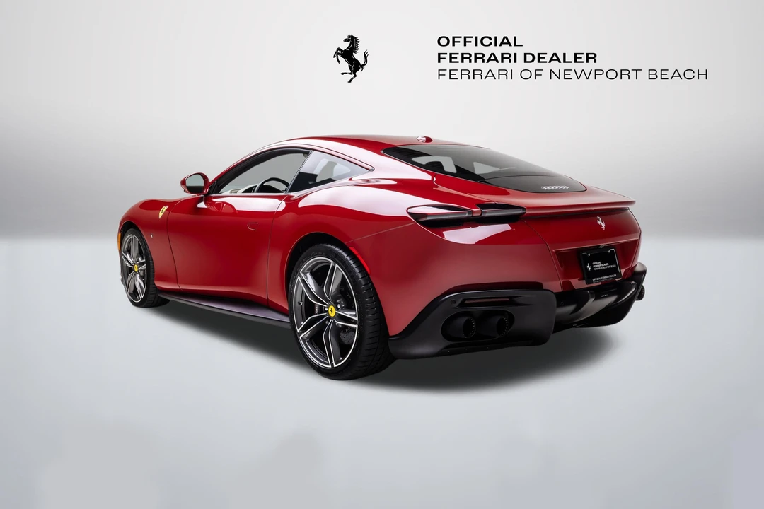 2022 Ferrari Roma - Image 12 of 31