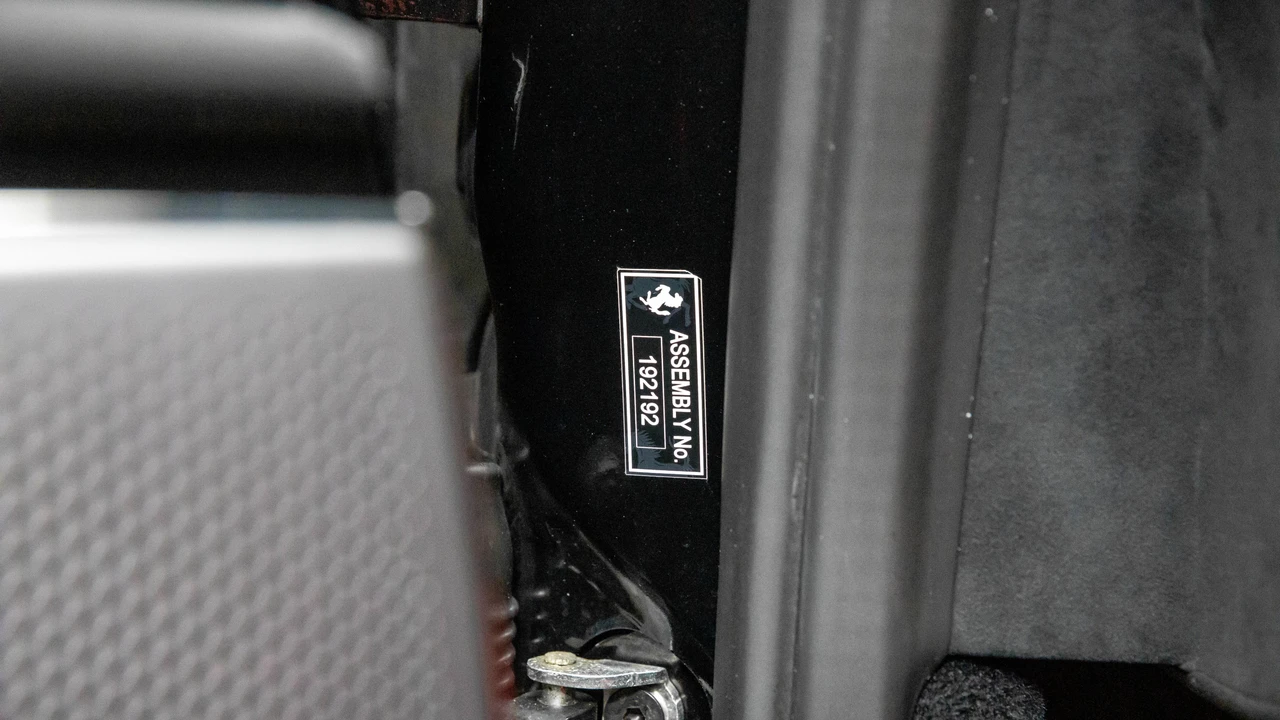 2022 Ferrari Roma - Image 20 of 31