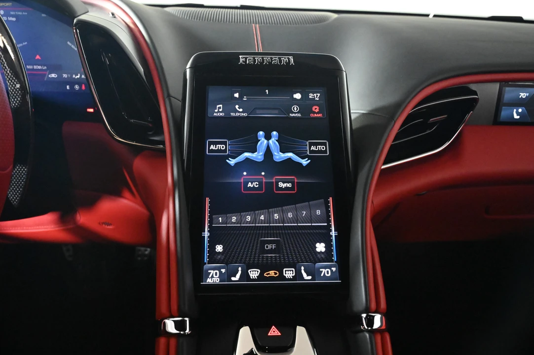 2022 Ferrari Roma - Image 15 of 31