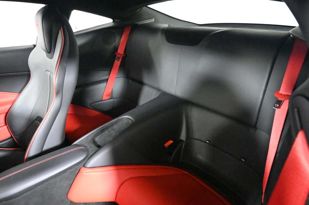 2022 Ferrari Roma - Image 20 of 31