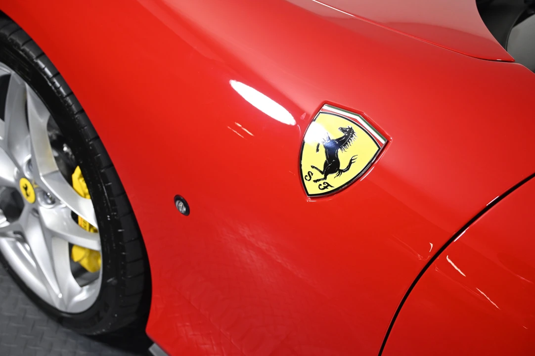 2022 Ferrari Roma - Image 29 of 31