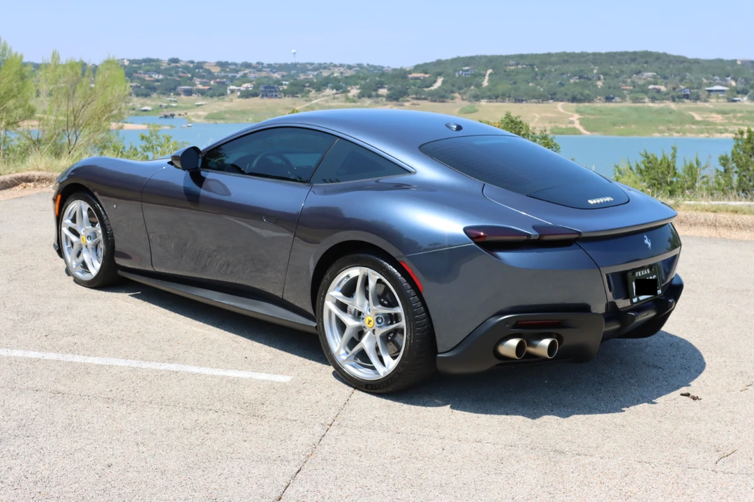 2022 Ferrari Roma - Image 7 of 31