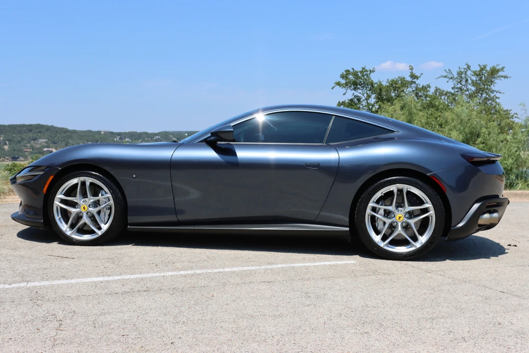 2022 Ferrari Roma - Image 5 of 31