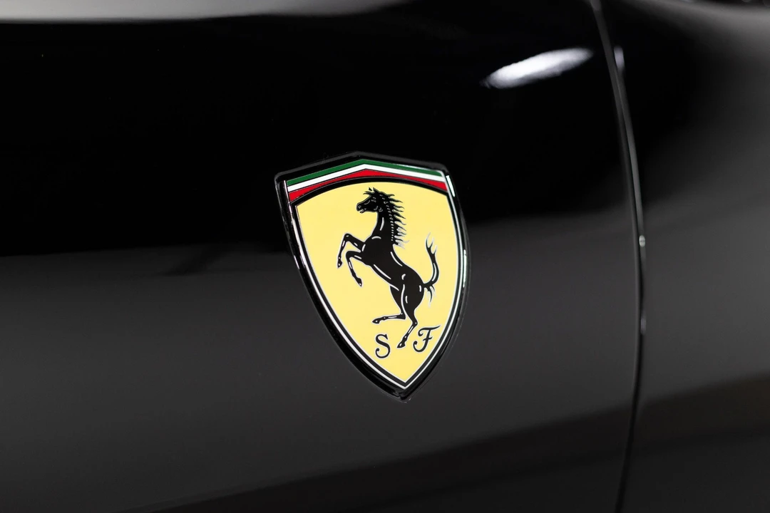 2022 Ferrari Roma - Image 23 of 31