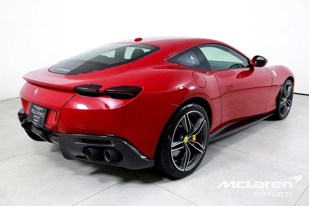 2022 Ferrari Roma - Image 8 of 31