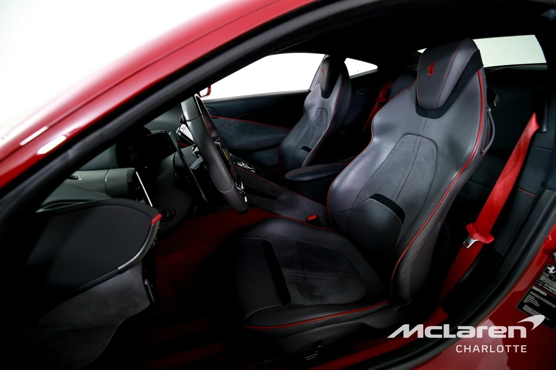 2022 Ferrari Roma - Image 11 of 31