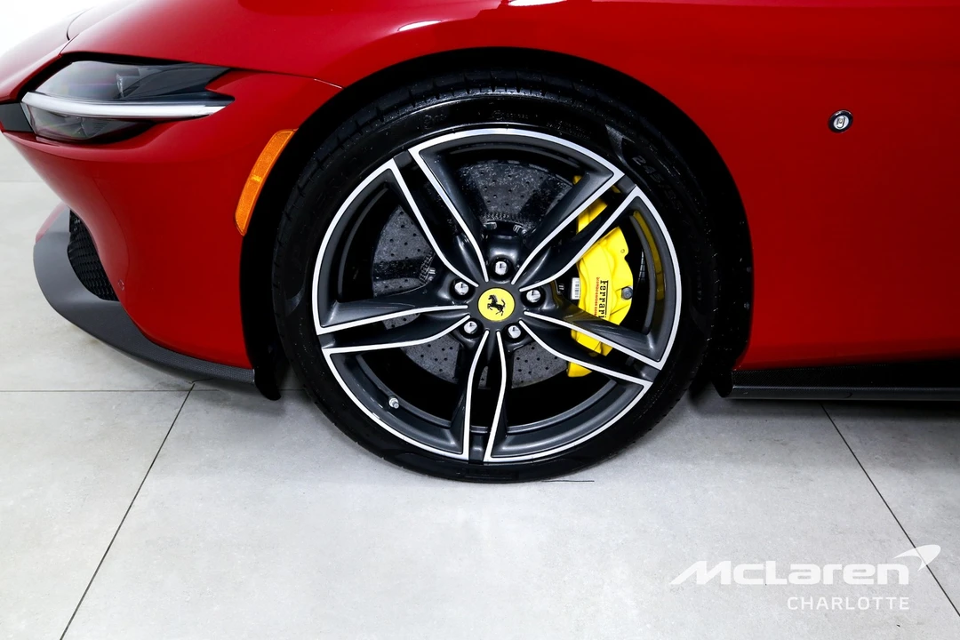 2022 Ferrari Roma - Image 27 of 31