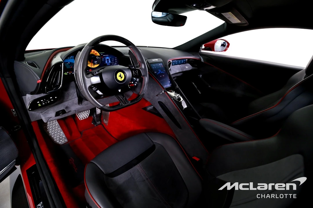 2022 Ferrari Roma - Image 12 of 31