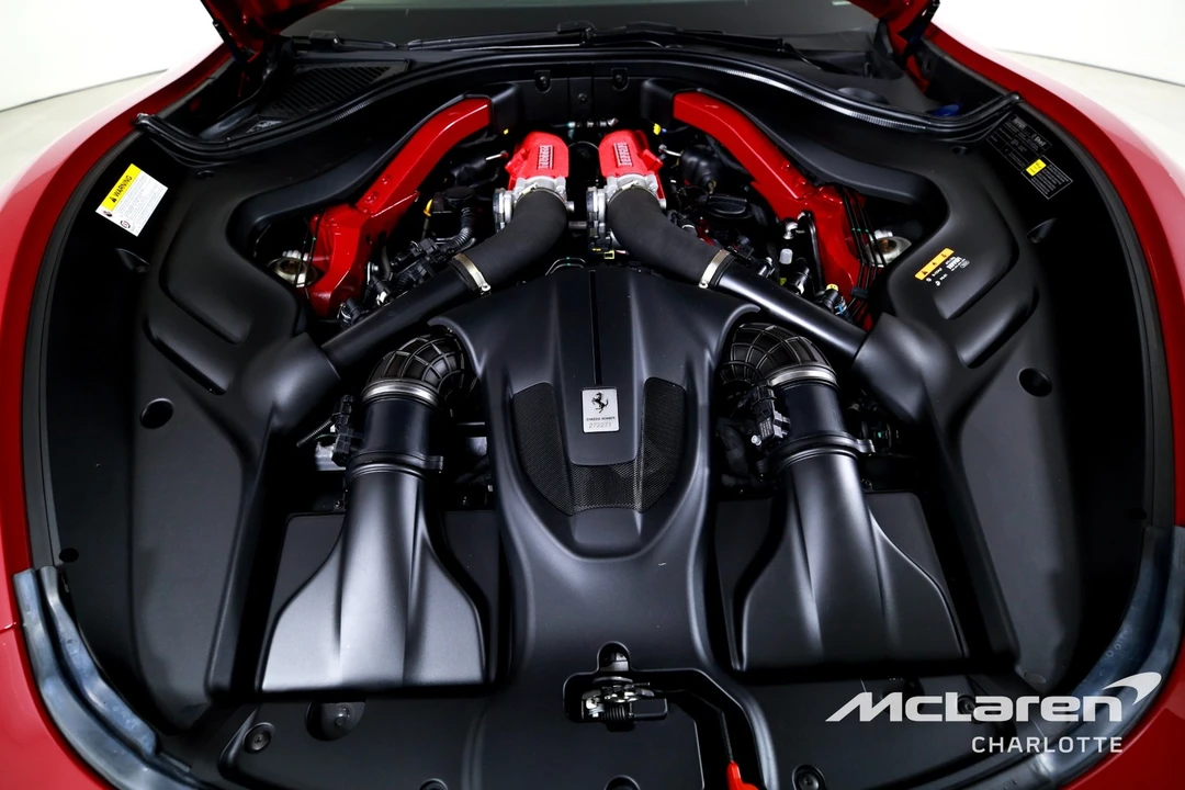 2022 Ferrari Roma - Image 24 of 31